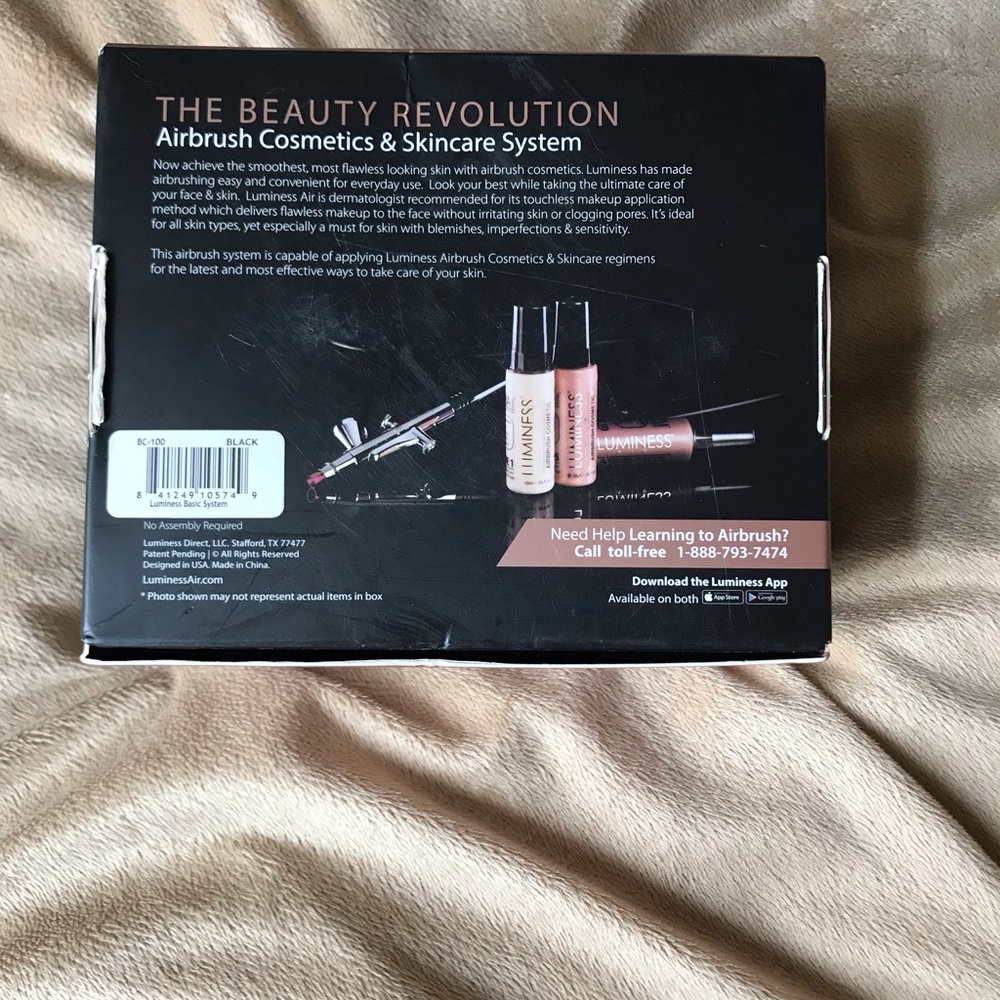 Luminess Airbrush System and Makeup - Picture 3 of 7